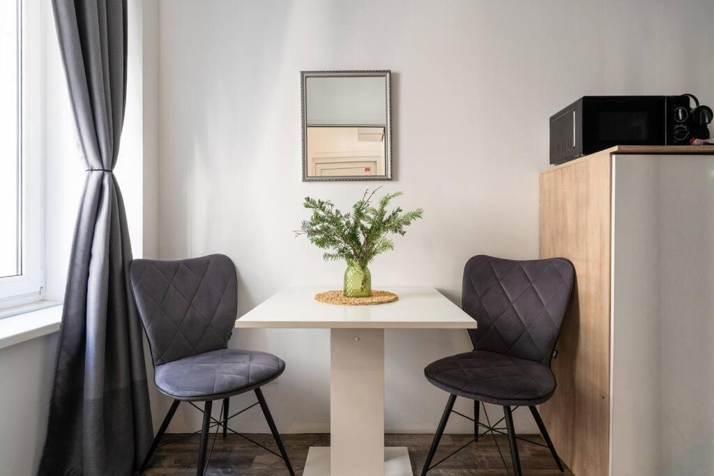 Chic Studio By City Center By Hm Viena Exterior foto